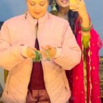 Isha Malviya Instagram - meri maa🥺🌎❤️ . #ishamalviya#maa#randomreel