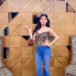 Isha Malviya Instagram - you scared me!😬💁🏻‍♀️ . LOCATION COURTSEY- @hairbuzzluxury @hairbuzz_artistry OUTFIT FROM - @drapendesiree . #poo#itsbackless#2022#newyear#ishamalviya#k3g