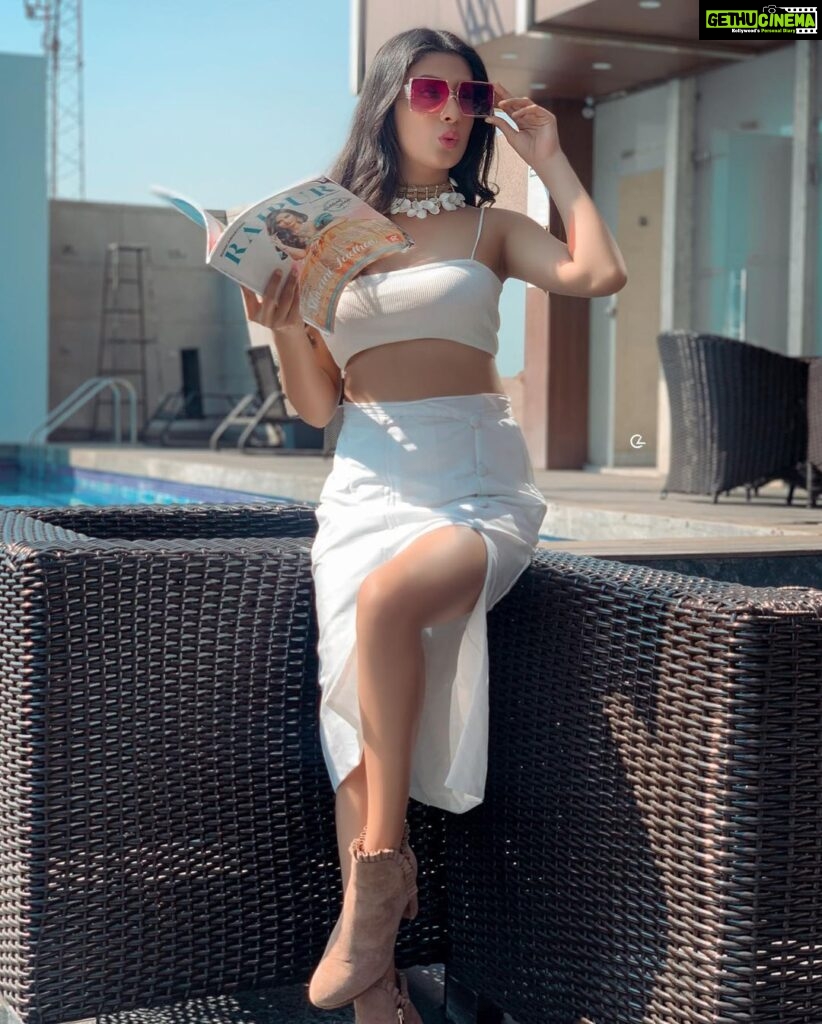 Isha Malviya Instagram - just busy in creating the life of my dreams!🤍💫 . comment down the name of your favourite magazine!📚 . #ishamalviya#ishafam#explore#fashion#raipurdairies#whiteoutfit#photoftheday#instagood#sunkissed#sunshine#sunclicked#pool#model#fashioninfluencer#uniqueoutfit#goodvibes#happydays#winters#sundaypost#sundayfunday#newyearsoon#bombbombsoon#lovinglife#lifeofdreams#selflove#loveyouall🤍 Raipur, Chattisgarh, India