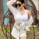 Isha Malviya Instagram - wakhra swag ni..!🔥🤍 . ➡️OUTFIT FROM @hello_kitty_clothing_store 🥰 ➡️EDITS BY @lalitcreationz 🥰 ➡️LOCATION @narmaderiverviewresort 🥰 . #fashion#whiteoutfit#ishamalviya#ishafam#ikgoals#happy200k#explore#explorepage#quarantined#mumbai#madhyapradesh#fridayvibes#goodvibesonly#instagood#instavibes#slay#queen#swag#loveyouall🤍