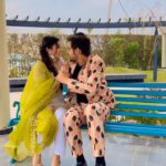 Isha Malviya Instagram - are deewane ja..!😏👊🏻 @samarthjurel . #dildooba #udaariyaan #reel