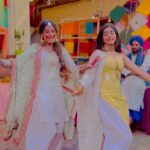 Isha Malviya Instagram - Holi special ♥️ . . .. . . #dance #udaariyaan #twinklearora #isha