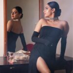Isha Malviya Instagram - La vie est belle💫 . Photographer: @deepikasdeepclicks Makeup: @makeupbyharpyvirk Hair: @anwarhairstylist @rup_vinder__makeover Styled by: @khwaish_mehta @isshhhbykhwaish Shoot Managed & Executed by: @insyncdigitals . #ishamalviya