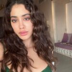 Janhvi Kapoor Instagram - from one extreme to another
