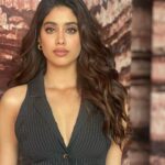 Janhvi Kapoor Instagram - up close & personal 💘