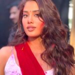Janhvi Kapoor Instagram - Clearly can’t wait for March 🌈⏰🤫💕