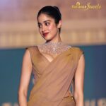 Janhvi Kapoor Instagram - It was an honour to walk for @reliancejewels and launch their Akshaya Tritiya collection. I felt absolutely amazing donning this beautiful masterpiece from them. This majestic collection is inspired by the breath-taking architecture of Temples, the vibrant interiors of Darbar Hall, intricate craftsmanship of Poompuhar Yachts, and the artistic traditions of Bommai Dolls. It is inspired by a mystical Kingdom where not just the Gods even the art & architecture are worshipped. Falling in love with their jewellery just like I did? Visit your nearest Reliance Jewels showroom to check it out! #RelianceJewels #BeTheMoment #AkshayaTritiyaCollection #WhereArtIsWorshipped #ThanjavurInspiredJewellery #ThanjavurCollection #GoldJewellery #DiamondJewellery