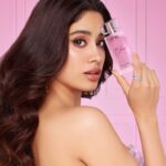 Janhvi Kapoor Instagram - Seducing spring with the floral fragrance of RENÉE Bloom. @reneeofficial #ReneeEveryday #Bloom #BloomPerfume #Ad