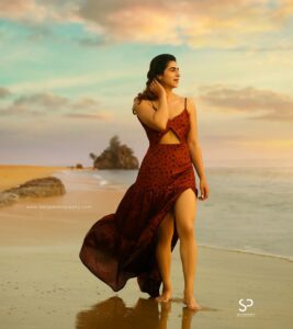 Jaseela Parveen Instagram - In Frame @jaseela_parveen
Photography @seny_p_arukattu
#Outfit @think_over_things_signature
Location Puthuvyppu Beach
Assisted by @vidhul_biju

www.senyphotography.com

Shot with @fujifilmxindia 
#GFX50s 
#fashionphotography #Beachphotography #sunset #Jaseela #fashion #fashionphotographer #senyparukattu #senyphotography #goldenhourphotography