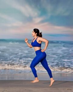 Jaseela Parveen Instagram - #Manu_sankar_photography ✨
@jaseela_parveen ♥️
📸 @her_captain__
.
....
....
........
... ....... ....... .... ... .......
...... ..........
...... ..... ....... ...
.
.
#keerthysuresh #anusithara #samyukthamenon #nithyamenon  #nayanthara #kajalagarwal #tamannahbhatia  #asifali #kajal #nazriya #jaseelaparveen #vijay #rakulpreetsingh #dishapatani #sunnyleone #amyjackson #ileanadcruz #thalapathy #dq #samantha #lalettan #surya #rajanikanth #deepikapadukone #aishwaryarai #mammootty #mammookka #anushkashetty #mohanlal
