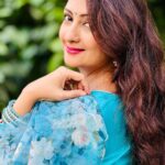 Juhi Parmar Instagram - Eyes and the unspoken words….. #smile #eyestalk #beauty