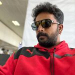 Kalaiyarasan Instagram - 🖤❤️