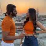 Karanvir Bohra Instagram - When @bpraak bhai's song is out, toh khalbali toh jarur machegi.... @jaani777 Bhai what lyrics.... 👌 @akanksha8000 you are full masti 😂