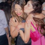 Karishma Sharma Instagram - About last night, spent a special night with all my favourites. What a night 💖💖💖💘 Thank you @bingemumbai for hosting us 🍜
