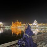 Karishma Sharma Instagram - All I am feeling is gratitude right now. Thank you universe 🪐🌍✨✨ Outfit by @kalakaribyakanksha Golden Temple Amritsar Punjab India