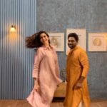 Karishma Tanna Instagram - Something fun coming up wit @zakirkhan_208 Stay tuned doston 😊🙏 #reels #reelsinstagram #love #trending #explore