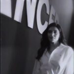 Karishma Tanna Instagram - #Sponsored A quick recap of my experience at the one of a kind - L’Oréal Professionnel Scalp Beautyverse Event It was such a great experience getting to learn about my scalp health with my hair Pro @sareenaacharya . She recommended the Scalp Advanced Anti-Oiliness Range for me. She explained the importance of the ingredients and it was amazing to actually experience the extraction process of the ingredients I highly recommend these products🤍 @enrichbeauty @sareenaacharya @vikram.bhatt @rohit.dedhia @enrichahaacademy #Enrich #LoveBeginsWithYou #BreakTheCycle #NewStartAhead #ScalpAdvanced @lorealpro_education_india @lorealpro