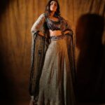 Karishma Tanna Instagram - ❤️❤️ Outfit by @nupurkanoiofficial Earrings by @tribebyamrapali Bangles and rings by @sangeetaboochra Styled by @shrushti_216 Hair by @shefali_hairstylist.81 Click by @ravii_dixit #potd #love #sunday #mood #karishmatanna