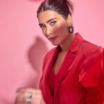 Karishma Tanna Instagram - Pretty in Pink and all 🩷🩷 Promotions for #Scoop @netflix_in Make up @makeupbyvishakha Hair @shefali_hairstylist.81 Outfit- @agunjofficial Jewellery- @sangeetaboochra @aquamarine_jewellery Styled by- @sukritigrover Styling Team- @vanigupta.23 @simrankumar19 Click by @akshay_26 #love #pink #mood #potd #explore #karishmatanna