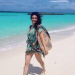 Karishma Tanna Instagram - Beach baby ❤️ #reels #love #mood #reelsinstagram #explore #trending