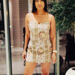Kashmera Shah Instagram - Lovely stay @bnbme thank you for the hospitality and the warmth. Great place @saraarfeenkhan missed you @banerjeepuja #holidayhome #kittycats #girlsjustwannahavefun @tannazirani_ @munishakhatwani @rohitkverma