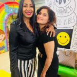 Kashmera Shah Instagram - I know it was our children’s birthday party and they got a lot of gifts but the best gift was given to us by you @artisingh5 What an awesome gesture and what a classy way to do it. I never say this and I am very private about a lot of things guys but I want to scream and shout from the top of the rooftops and say what you did. However that’s your prerogative and you have the right to share it and not I. I just want the world to know that my kids have the best bua in the world. Love you and love your heart. Keep shining #rt #love #bua #artisingh #kashmerashah #chikupiku #rayaanksharma #krishaangksharma #krushna #krushnaabhishek @krushna30 @rishaabchauhaan