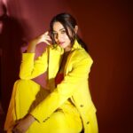 Kaveri Priyam Instagram - 💛 Photographer @akshayphotoartist Stylist @ootb_outofthebox_ @nishitagosrani Outfit @ranbirmukherjeeofficial Makeup @makeupbyurmee Hair @dimpi_muah Studio @studio211mumbai Team @oceanmediapr
