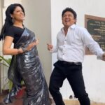 Kavita Kaushik Instagram - Stay close to anything that makes you Glad you are Alive …I did 😉 ..Staying Alive 💃🕺