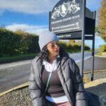 Kavita Kaushik Instagram – Somewhere in an English town between Alpacas and Scones 🦙🧁😇 #edinburgh #scottishhighlands #edinburghcity #britain #gorgeous #english #architecture #food #people #yogaeverywhere #yogaposes Scotland, United Kingdom