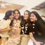 Keerthi shanthanu Instagram - And it finally happened….💞 #girls #bali #trip Holiday in this dream villa ❤️ Thanx to @gtholidays.in 💛 @mahuvnish @sulujeeva @gayathriraguramm 💞