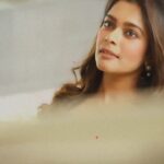 Keerthi shanthanu Instagram - 💛 Hey thank uuuu @clicks_by_vishnu_kumar for capturing & editing these lovely candids 💛 During #virupaksha press meet #yellow #yellowlove 💛