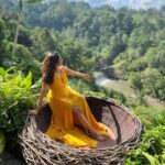 Keerthi shanthanu Instagram - Yellowloveeee💛All the way from Bali💛 This was a beautiful experience @gtholidays.in 💛 #baliswing #yellow #bleedyellow #yellowlove #csk #bali
