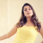 Keerthi shanthanu Instagram - ✨Butterscotch✨ Outfit : @poornimas_store ✨ Thank you for the lovely clicks guys @evidencemaker @karthikakphotography #yellow #yellove