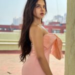 Khushi Dubey Instagram - Dreams make those eyes more mesmerising than mascara ever can…🦋 . . . #khushidubey #khushi #dream #dreambig #workhard #khushians #love #aspire #enchant #babypink #bodycon #dress #outfitoftheday #outfitinspiration #terrace #potrait #style #fashion #beauty India