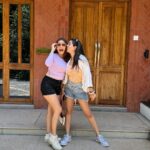 Kritika Sharma Instagram - Bhaagne wala trend 🙈 #trend #reelsinstagram #explorepage✨