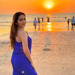 Kritika Sharma Instagram - Look for the magic in every moment! #sunset #goa #goadiaries #goabeach #sea #sharmasisters #siblings #vacation #goa2023 Goa
