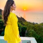 Kritika Sharma Instagram - Catching the beautiful sunsets of Goa ! #sunset #goa #goadiaries #goansunsets✨ #seaview #sea #ocean #vacation #sharmasisters #model