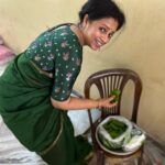 Lakshmy Ramakrishnan Instagram - In hindsight , I wonder how foolish of me to have felt inferior to people sitting across me , when I have actually accomplished a feat!! It was not that they didn’t know, it was their insecurity , ego and my ignorance 🤘