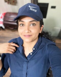 Lena Kumar Instagram - When the character I’m playing is too serious to smile 🤣.
#telugu #film #actress #actorlife #character #cap #nike #blue #shooting #movie #hyderabad #lena #lenaa #india