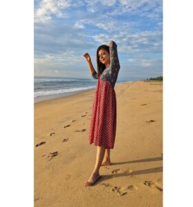 Leona Lishoy Instagram - Bay watching 🌊
.
.
📸 @iambobbyeric