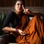 Leona Lishoy Instagram - Behind all photoshoots 🫢✌🏻 . . Also, this one was with few favourites from college @prathishm @off_beat___ @sonia__chacko Tulsi Village Retreat