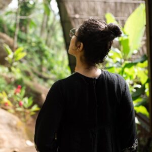 Leona Lishoy Instagram - Seriously into nature🌿
.
.

📸 @prathishm
👗 @sonia_chacko__