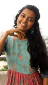 M.M. Manasi Instagram - A dedication ❤️ #m3sings 
.
#mmmonissha #singer #voiceoveractor #swasame #thenali #melody #playback #tamilsong #evergreen #grateful #simplelife #reeloftheday