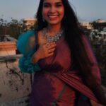 M.M. Manasi Instagram - POV... When @monisshamm came to help me get ready for the She Awards 2023.. She became my saree drapist , my make up artist, my hair stylist, my photographer, and my videographer ♥️♥️ My everything... My soulmate... My bachhaa🥰🥰♥️😘 Styled by @tejasriprakash Saree by @thepallushop Blouse by @ilariafashionhouse Accessories by @fineshinejewels @she_india @she_awards #MMManasi #SpotlightOfTheYear #sheawards2023 #sheawards #spamalert