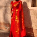 M.M. Manasi Instagram - Cos morning muhurthams call for reels ♥️♥️ #MMManasi #reels #reelitfeelit #saree #sareelove