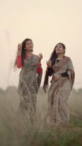 M.M. Manasi Instagram - Another beautiful video cut of Aise kyun. 
This looks so serene that we wanted to share it with you. Hope you like it. ♥️

Programming , Mixing & Mastering - @musicwithmano
Cinematography, Editing, Colour correction & DI - @rajeesh_balan