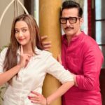 Madalsa Sharma Instagram - Zyaada utsukta badhne se dil ka daura padh sakta hai😅Saavdhani baratein….🤣 #vanya @sudanshu_pandey #reels #reelsinstagram #madalsasharma #sudhanshupandey #vanraj #kavya #videooftheday #instadaily #instavideo #instagood #instamood #mood #trending #trendingreels #reelitfeelit #reelkarofeelkaro #reeloftheday #reelit #love #actorslife