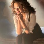 Madalsa Sharma Instagram - A grateful heart is a magnet for miracles…. ✨✨ #quoteoftheday #thoughtoftheday #madalsasharma #kavya #picoftheday #postoftheday #instadaily #instapic #instagood #instamood #mood #love #actorslife