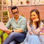 Madalsa Sharma Instagram - Ye dekho! Ab yehi baaki reh gaya tha….🤪🤣 #vanya @sudanshu_pandey #reels #reelsinstagram #madalsasharma #sudhanshupandey #vanraj #kavya #videooftheday #instadaily #instavideo #instagood #instamood #mood #trending #trendingreels #reelitfeelit #reelkarofeelkaro #reeloftheday #reelit #love #actorslife
