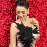 Madalsa Sharma Instagram - “Be yourself. Everyone else is already taken….” ❤️ - Oscar Wilde #quoteoftheday #thoughtoftheday #madalsasharma #kavya #picoftheday #postoftheday #instadaily #instapic #instagood #instamood #mood #love #actorslife